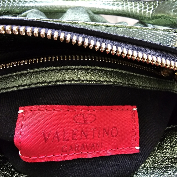 AUTHENTIC GREEN METALLIC PYTHON/LEATHER VALENTINO GARAVANI HANDLE BAG - Picture 9 of 12